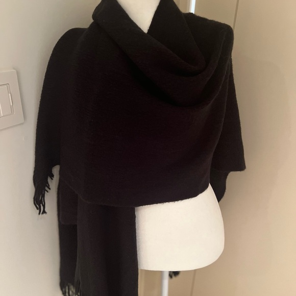 Black chenille fringe poncho. - Picture 8 of 8